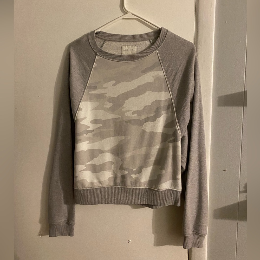 American Eagle - Grey Camouflage Crewneck